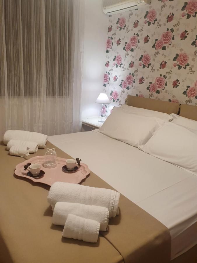 Casa Vacanze Aci Trezza In Front Of The Sea อาชิ กัสเตลโล ภายนอก รูปภาพ